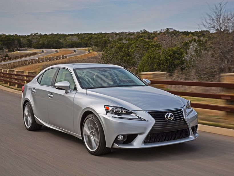 Lexus actualiza ligeramente el Lexus IS 2015