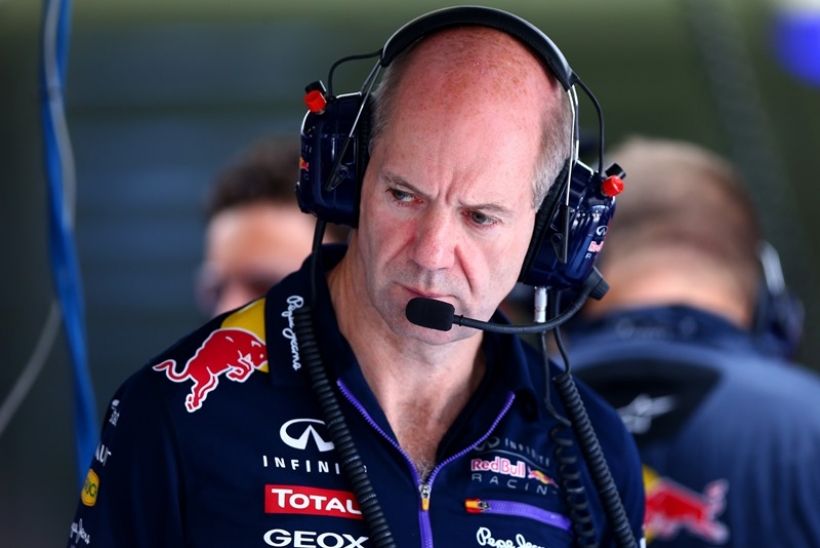 Newey: ''Si pintamos los coches de blanco no los distinguimos''