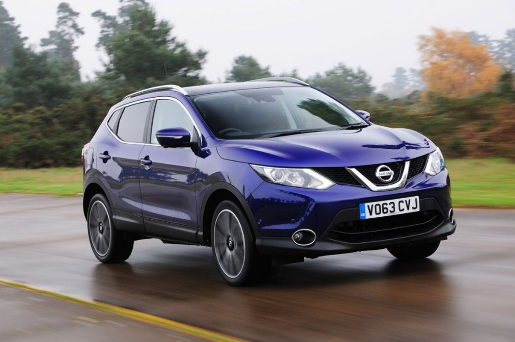 Reino Unido - Julio 2014: El Nissan Qashqai entra en el Top 5