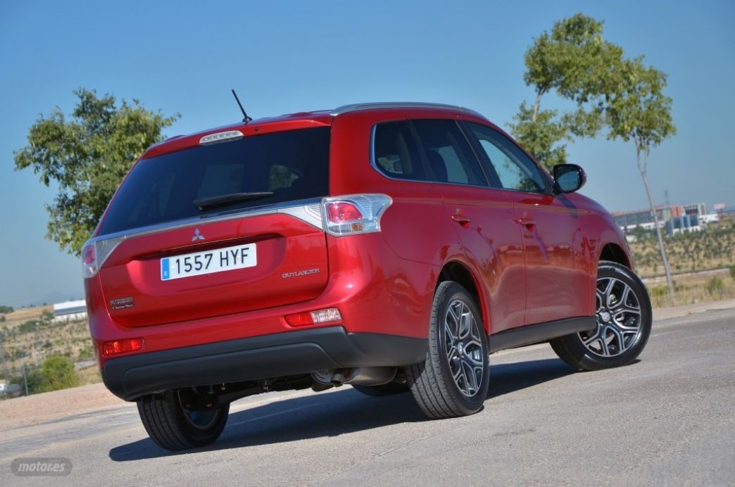 Mitsubishi Outlander 220 DI-D 2WD (III): Comportamiento, consumo, conclusiones y valoración