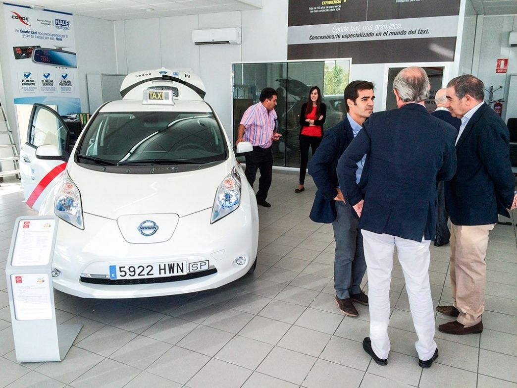 Nissan Leaf, primer taxi eléctrico homologado en Madrid