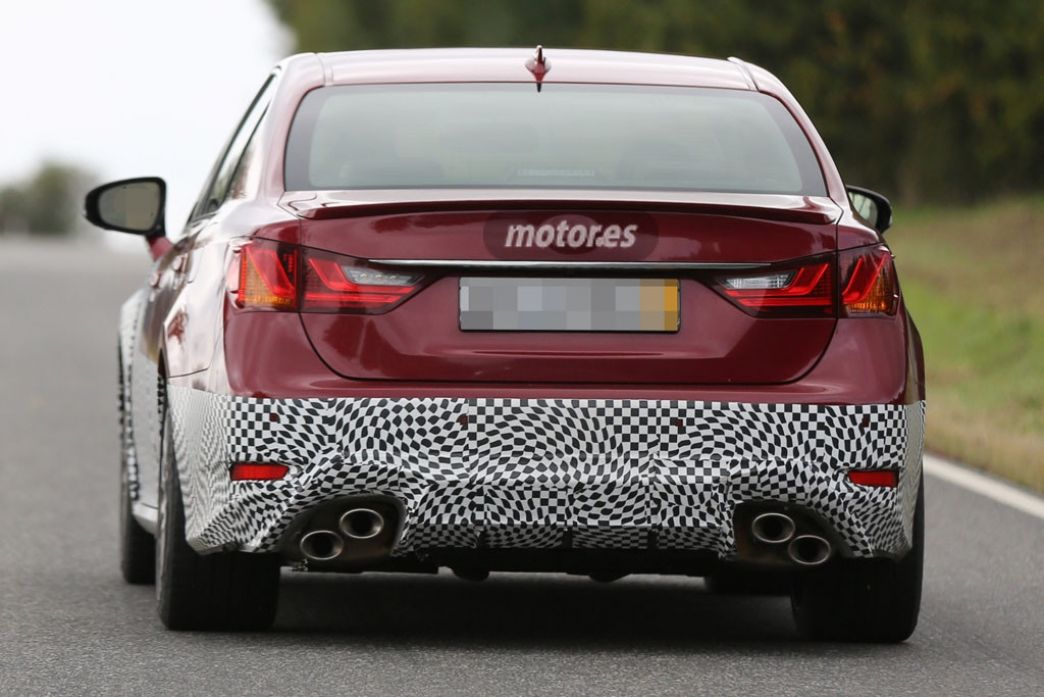 Lexus GS F, últimas pruebas antes de presentarse