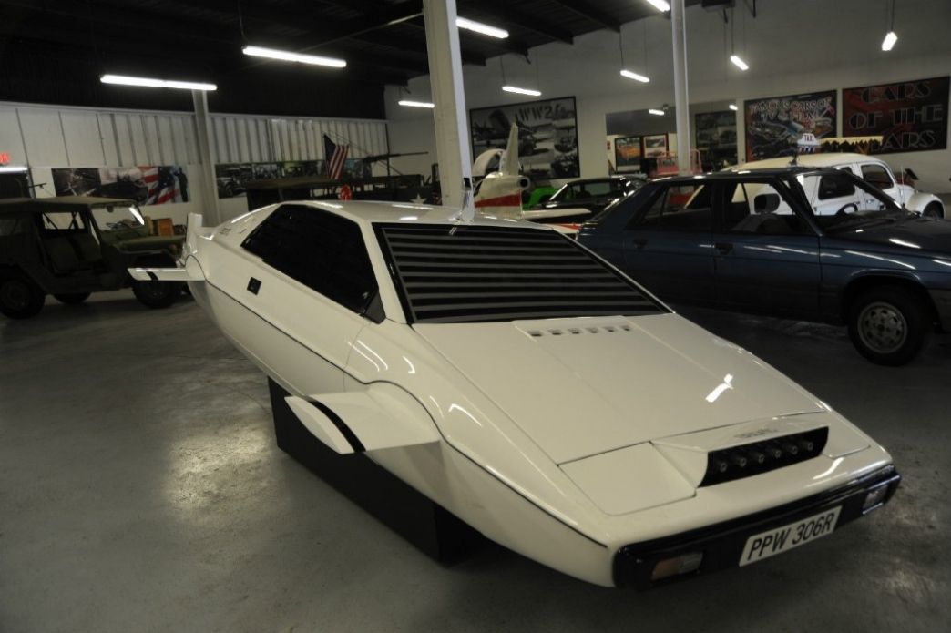 Se vende un Lotus Esprit submarino de James Bond no funcional por 1 millón de dólares