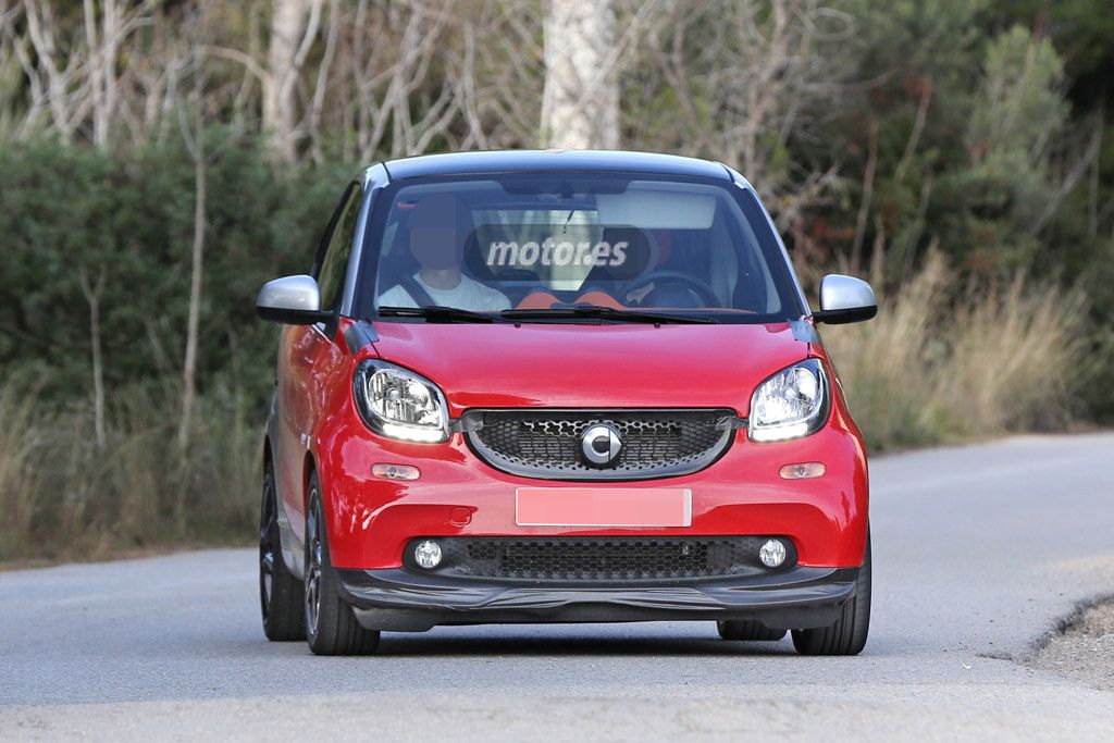 Smart Fortwo Brabus ultimando pruebas