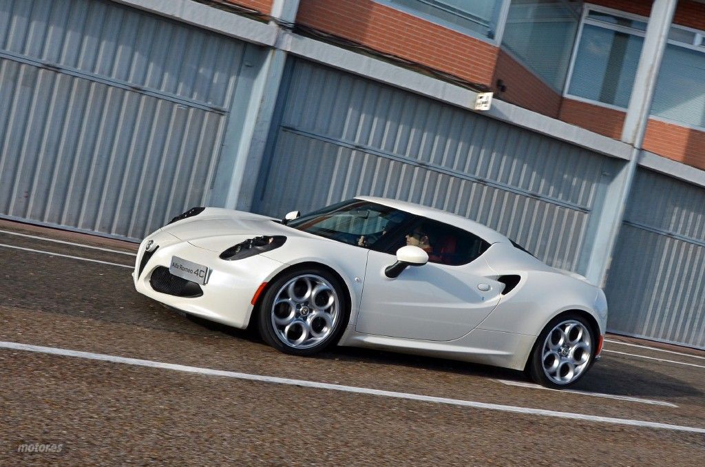 Alfa Romeo 4C, Giulietta QV y MiTo QV en el circuito del Jarama