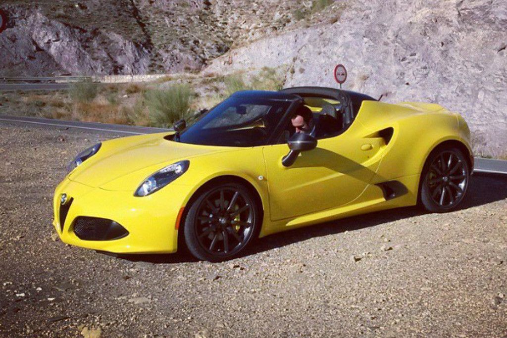 Alfa Romeo 4C Spider pillado en España