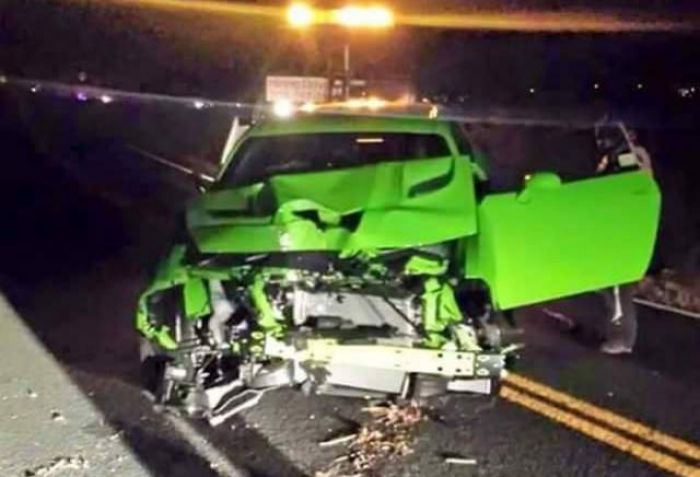 Estrella su Dodge Challenger Hellcat apenas una hora después de estrenarlo