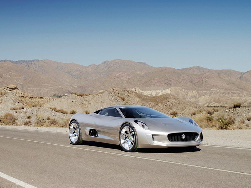 El rival de James Bond contará con un Jaguar C-X75