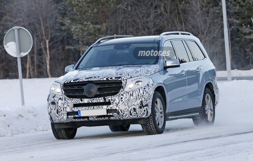 Mercedes GLS 2015, de pruebas en la nieve