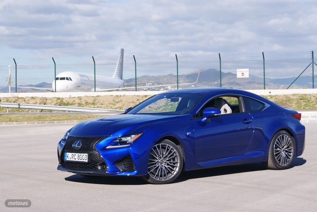 Prueba Lexus RC F:  diseño y seguridad