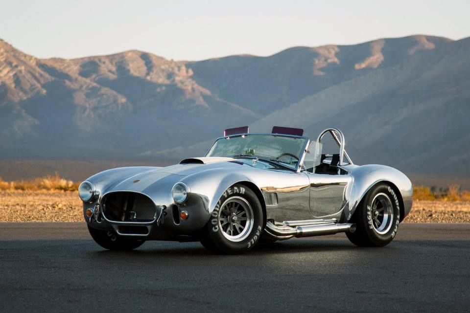 Shelby Cobra 427 50th Anniversary, cincuenta unidades para celebrar cincuenta años