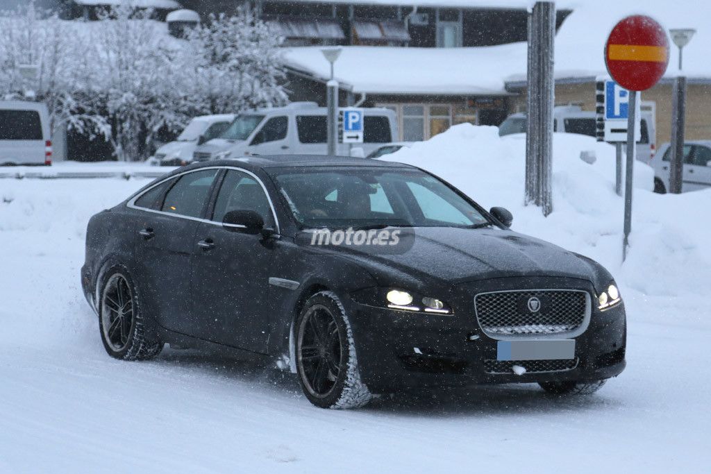  Jaguar XJ 2016, fotos espías de su próxima actualización