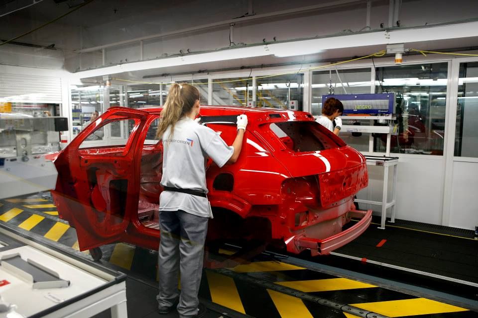 Un 24% de las ventas españolas tuvo su origen en nuestras manos