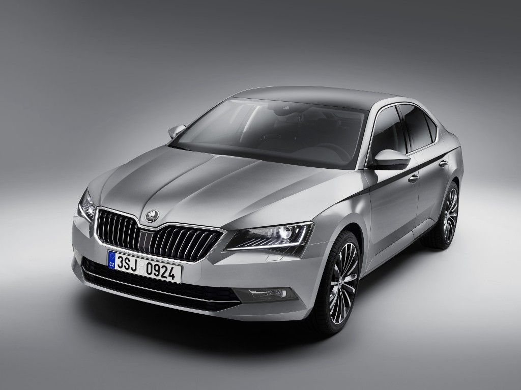 Skoda Superb 2015. Más preciso y tecnológico