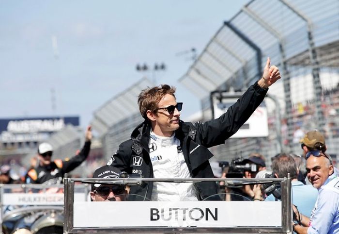 Button asegura que no hay nada raro en la dirección del McLaren-Honda