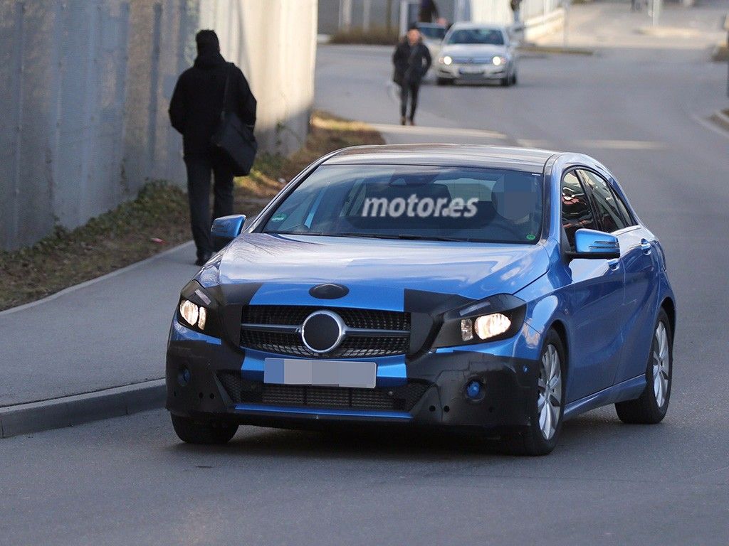 Mercedes Clase A 2016, primeras imágenes del lavado de cara