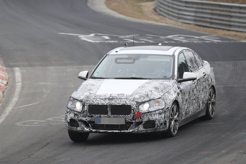 BMW Serie 1 Sedan 2016, el cuatro puertas de tracción delantera vuelve a Nürburgring