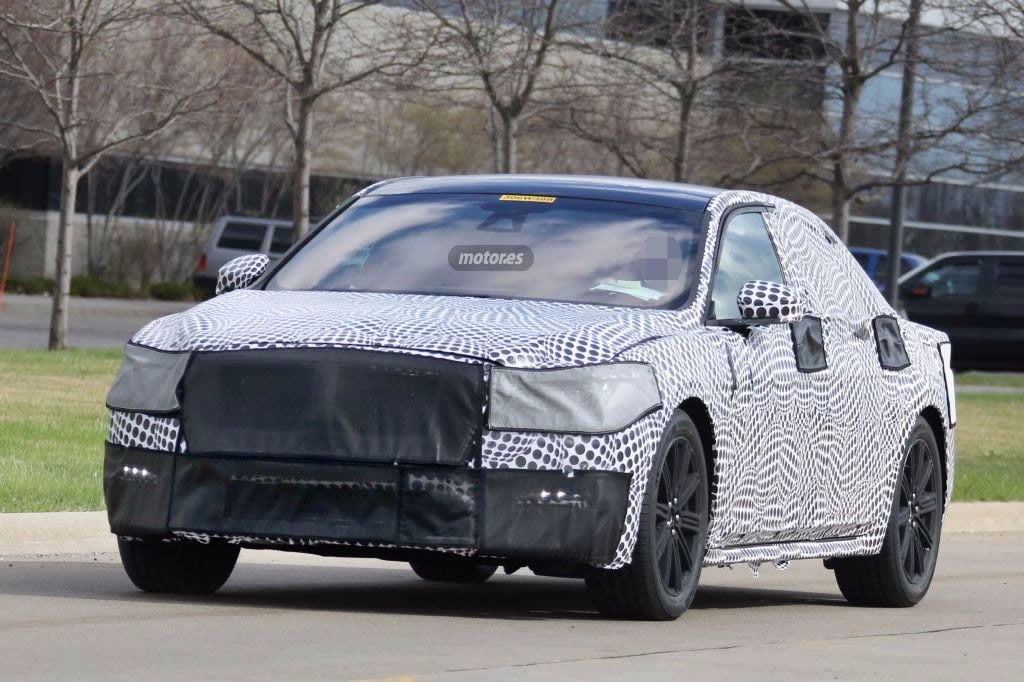 Descubrimos al Lincoln Continental 2016 dando sus primeros pasos