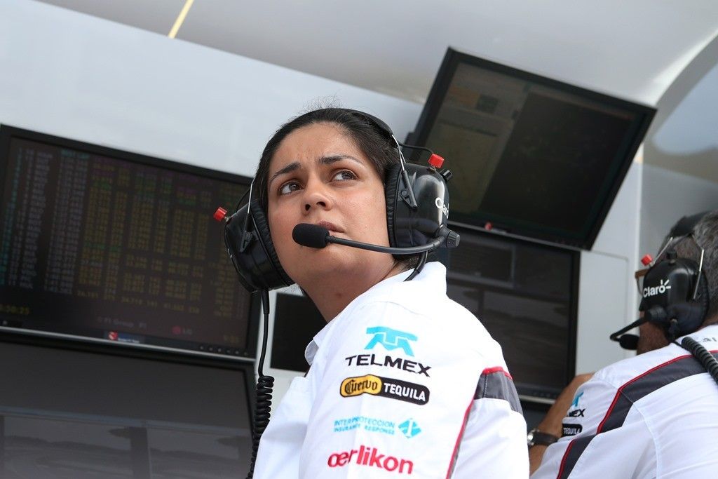 Monisha Kaltenborn: "La clave sería paridad de motores"
