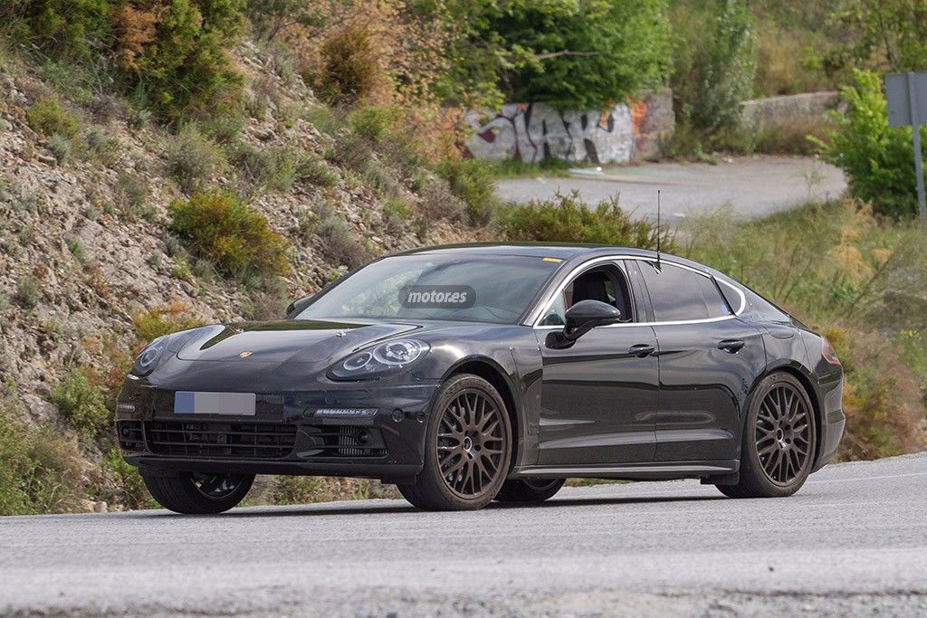 Porsche Panamera híbrido 2016 cazado por primera vez