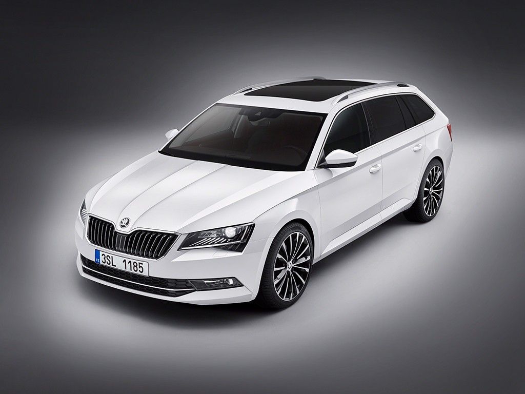 Skoda Superb Combi 2015, érase un maletero a un coche pegado