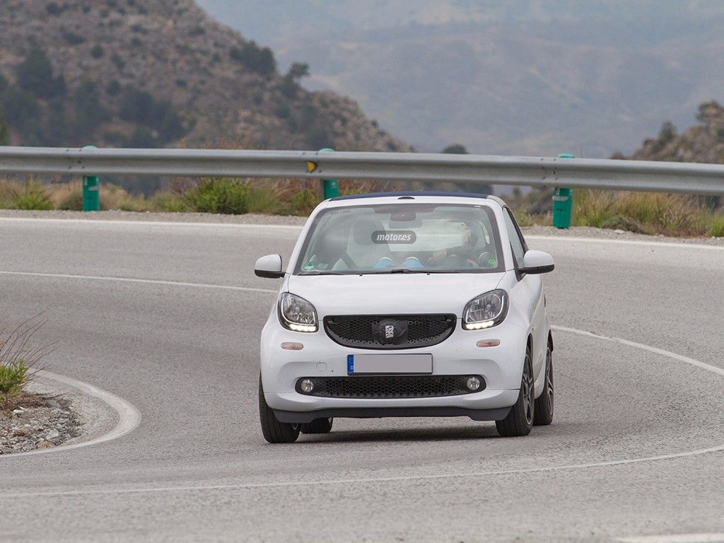 El Smart Fortwo Cabrio 2016 está casi listo para ser presentado