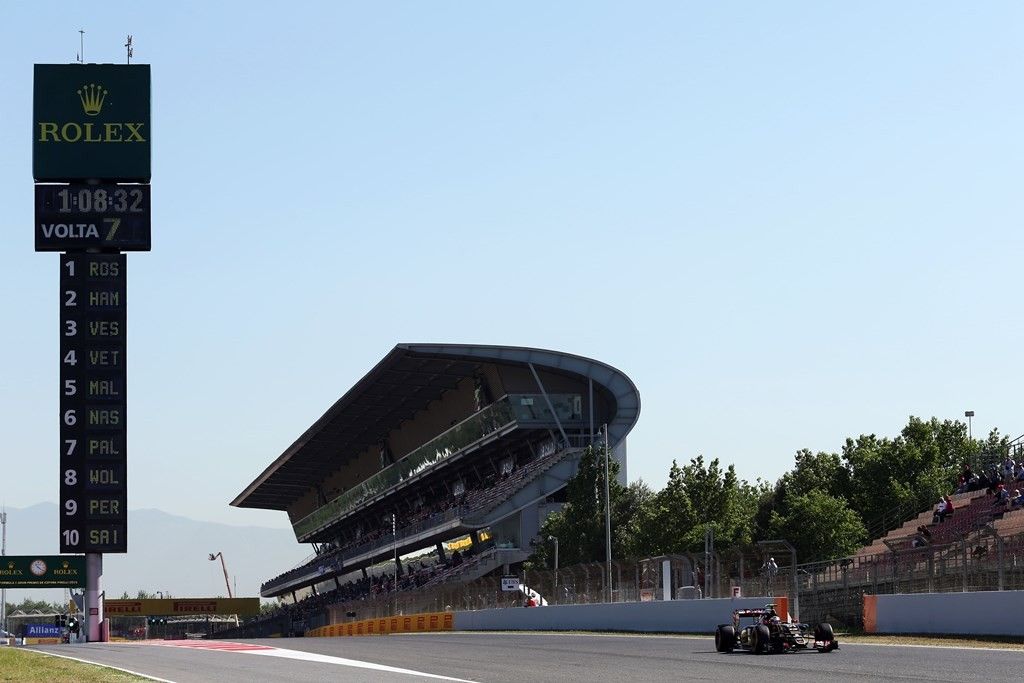 Ada Colau enreda con la subvención del Circuit de Catalunya