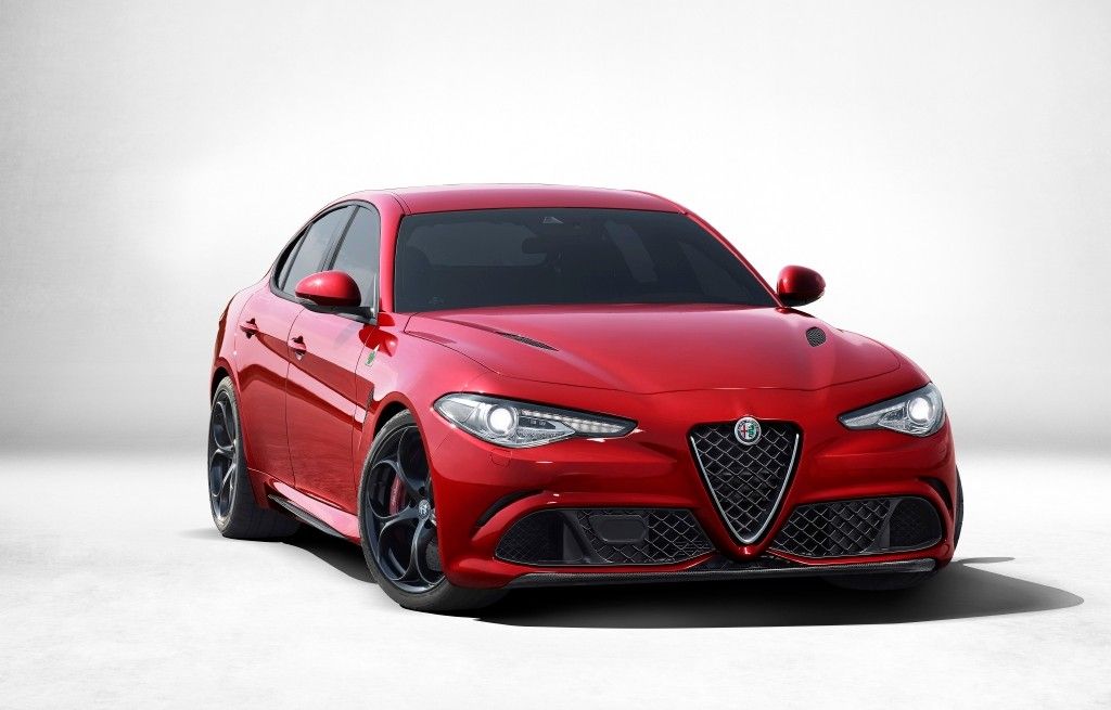 Alfa Romeo Giulia 2015, ya es oficial