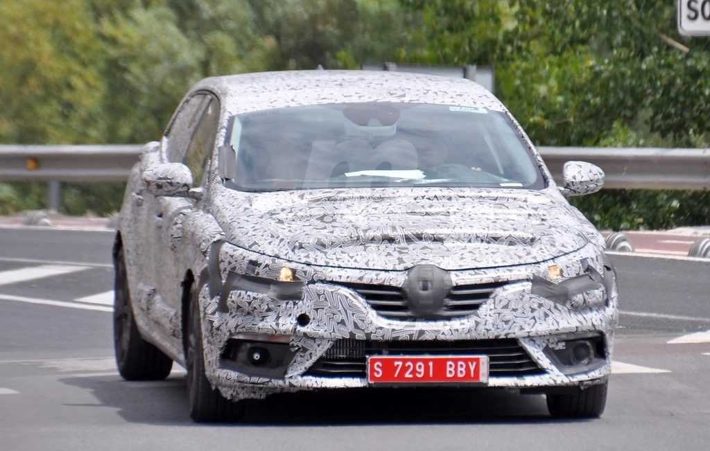 Renault Mégane 2016, de pruebas en carretera