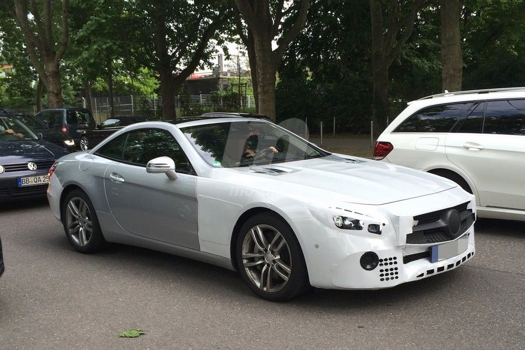 Mercedes SL 2016, su "facelift" ya está en camino