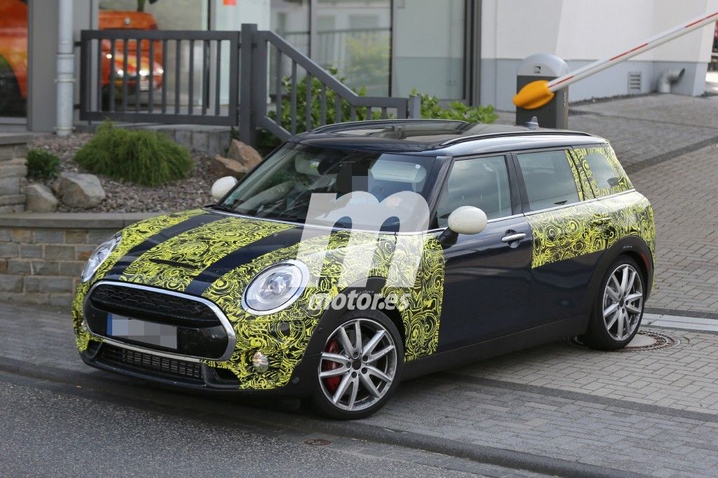 MINI Clubman 2016, así abrirán sus puertas dobles traseras