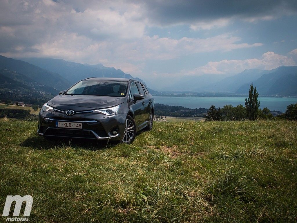 Presentación Toyota Avensis 2015: Diseño, equipamiento, gama y precios