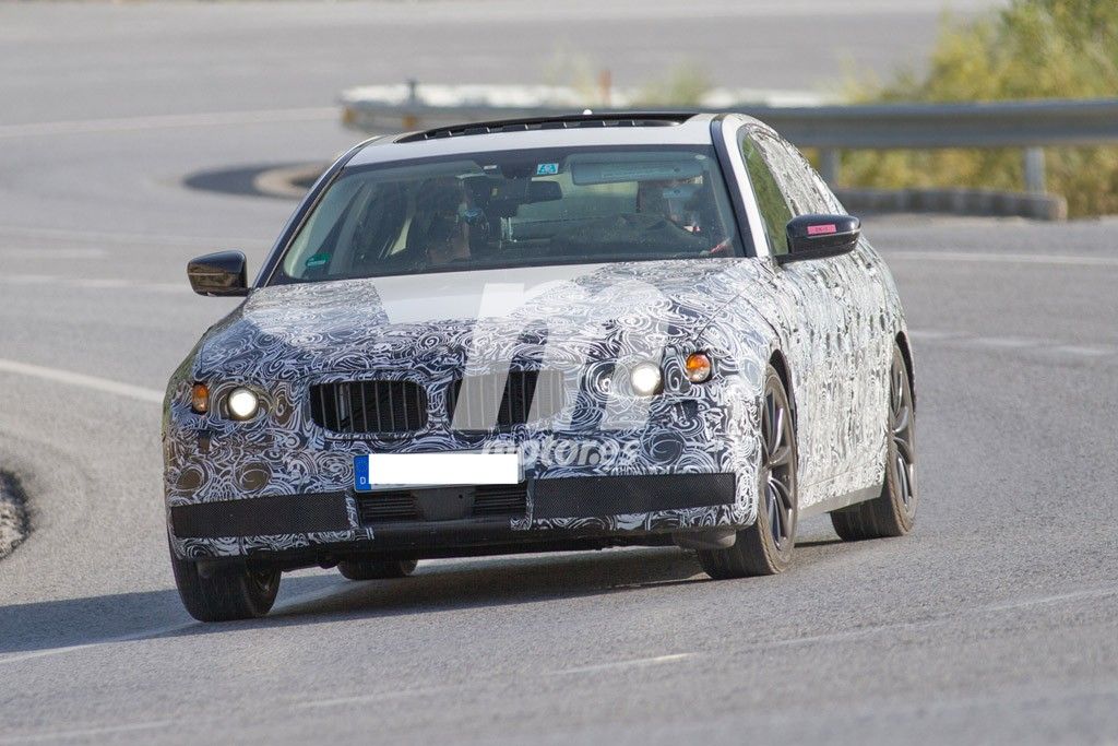 Exclusiva: BMW Serie 5 2017 con realidad aumentada y conducción autónoma