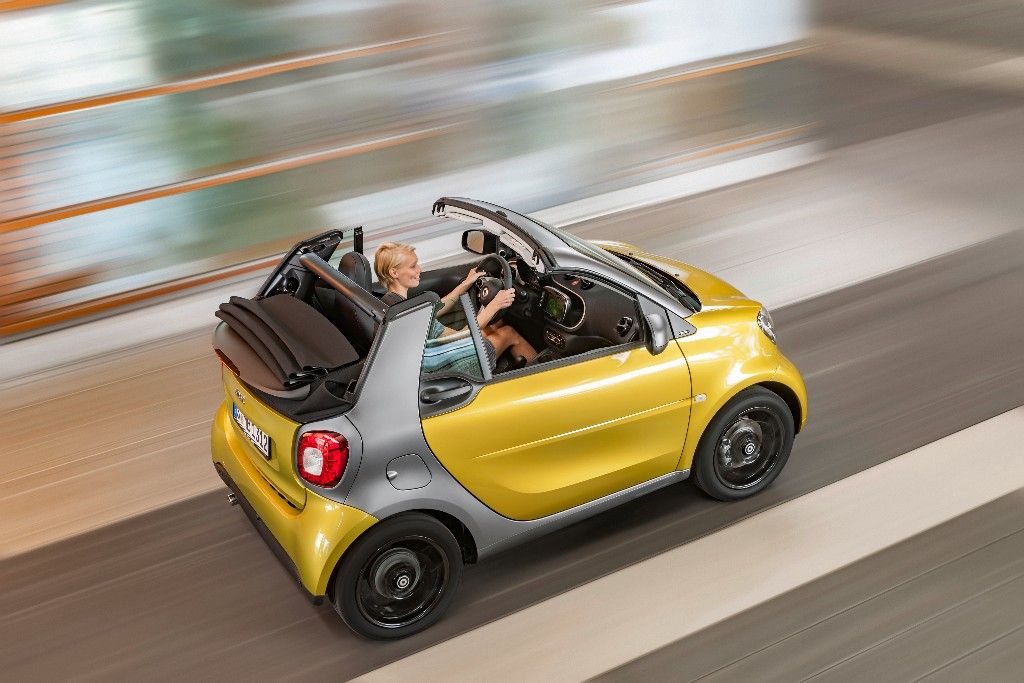 Smart Fortwo cabrio 2016, el descapotable más pequeño se hace oficial