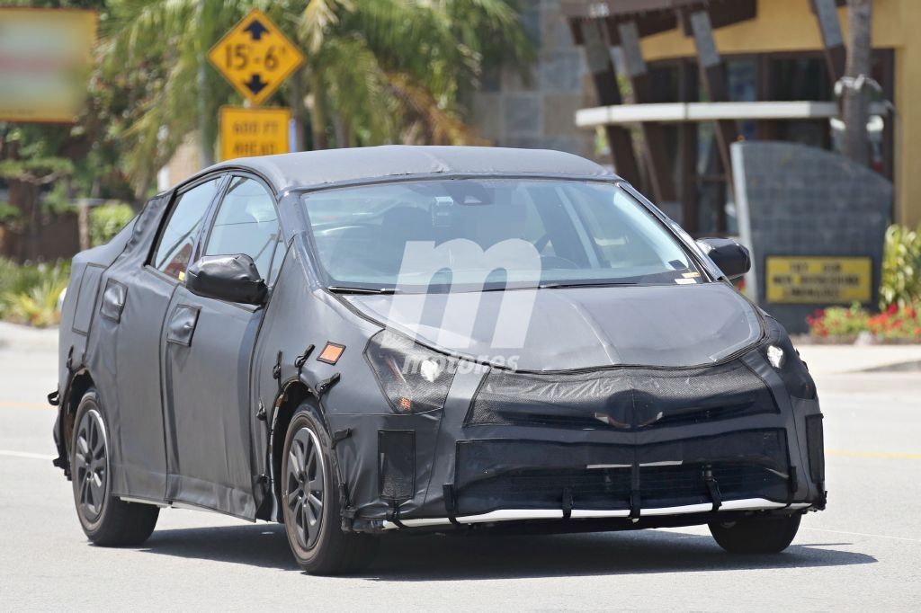 El Toyota Prius 2016, fotos espía desvelando su interior