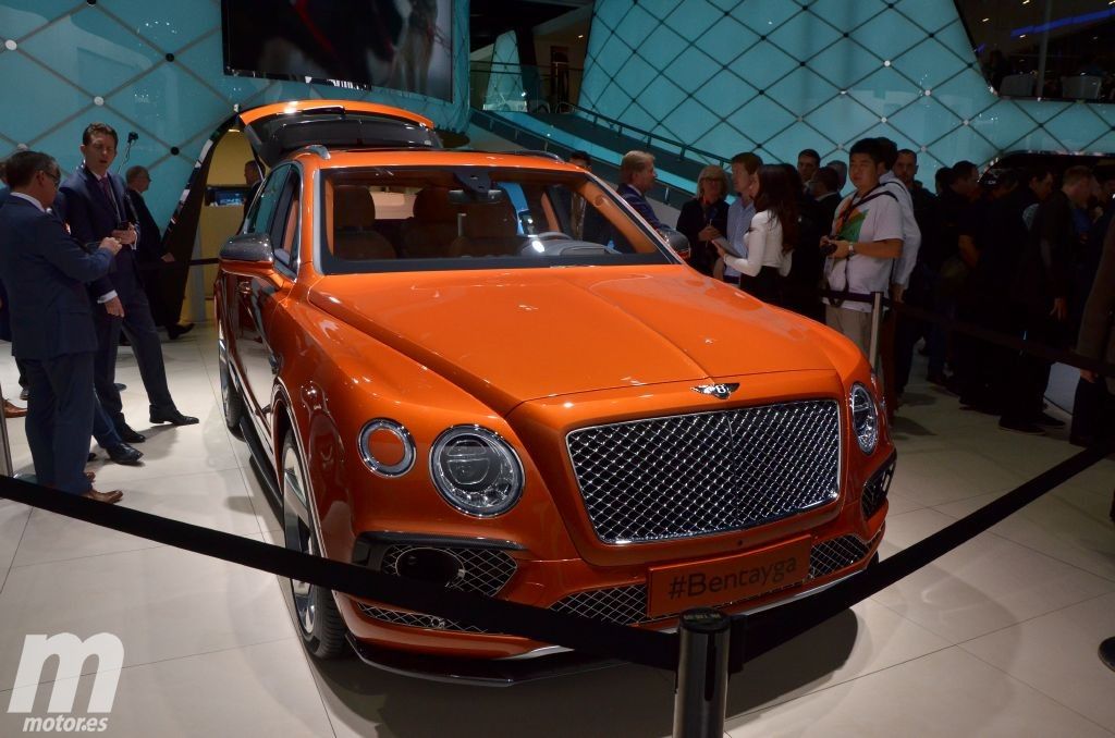 El primer Bentley Bentayga es para la Reina Isabel II