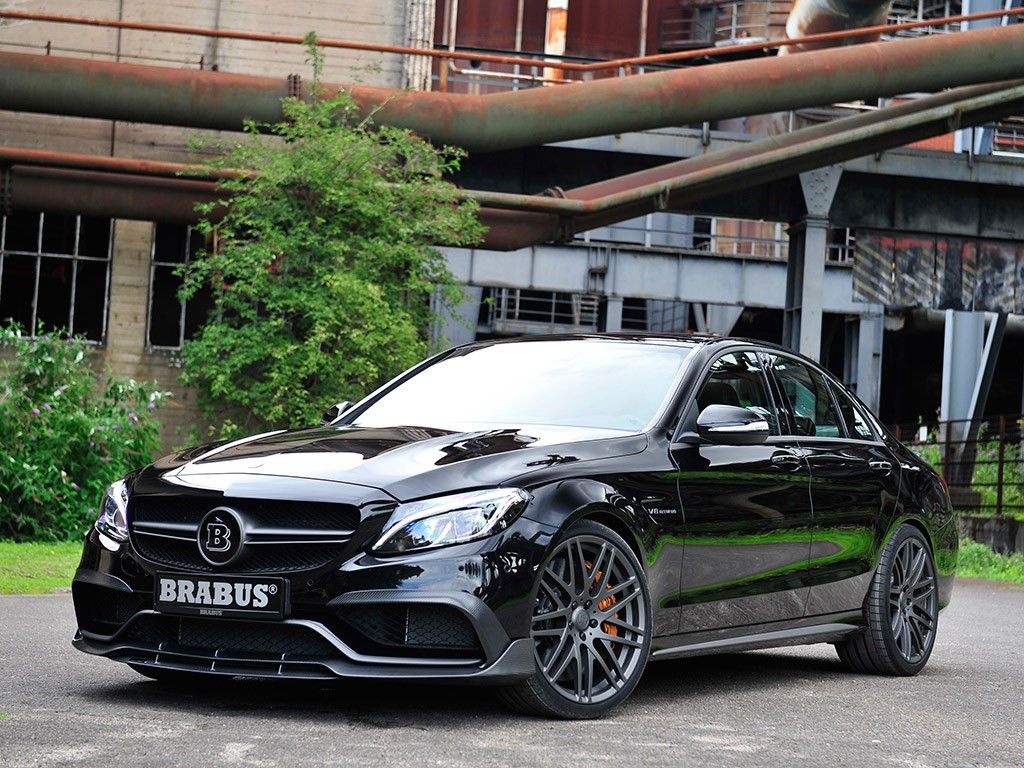 Mercedes C 63S por Brabus, o lo que es lo mismo, llegando a los 600 CV