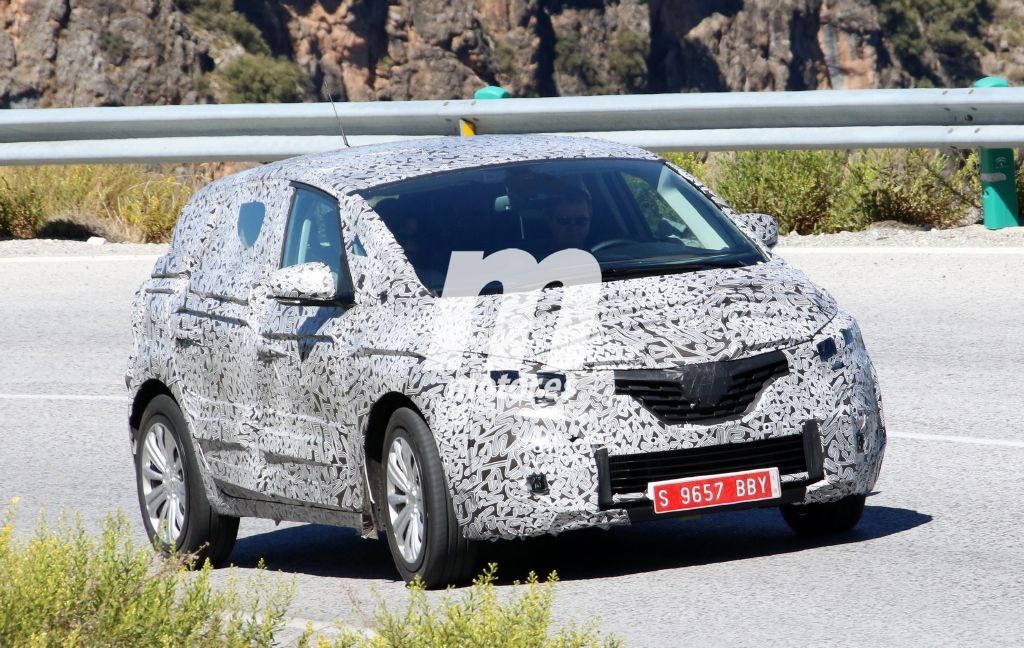 Renault Scénic 2016, primeras fotos espía con su nuevo aspecto