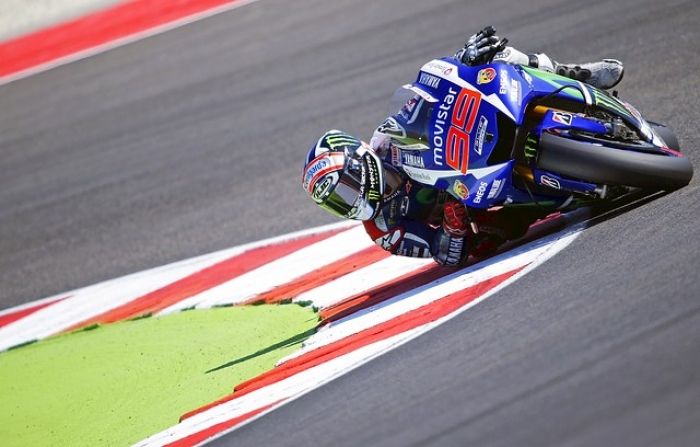Jorge Lorenzo sale desde la pole en el GP de San Marino, Rossi tercero