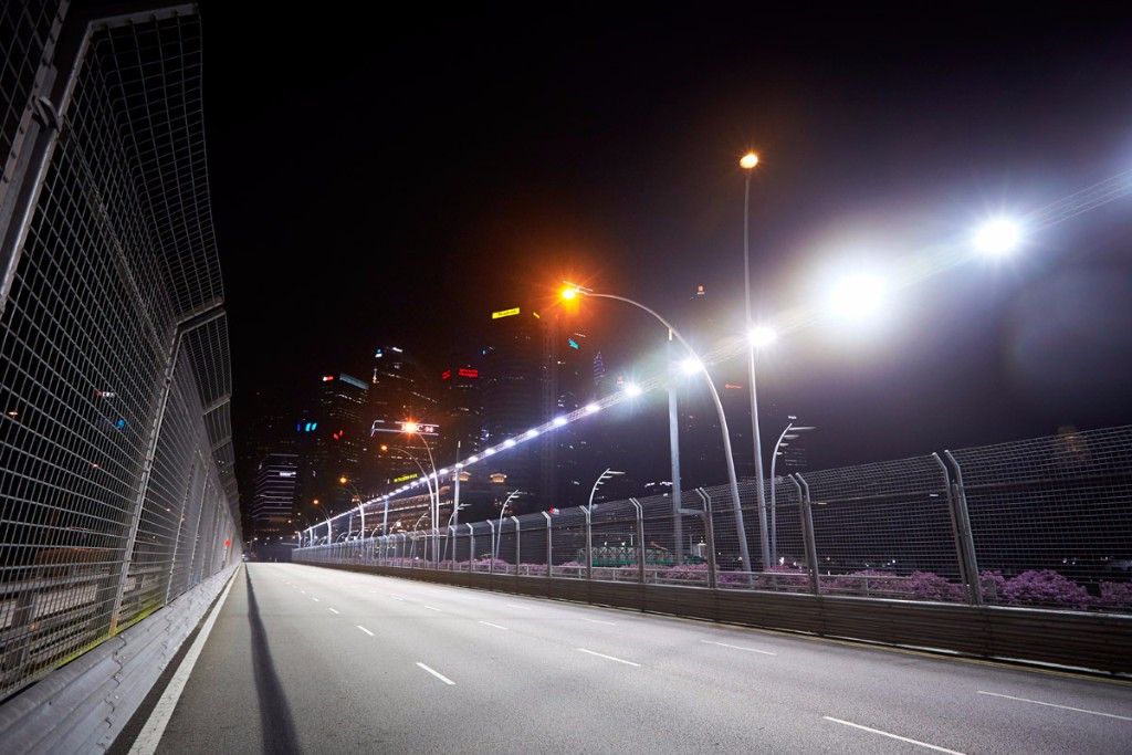 Rosberg, por delante de Hamilton en los primeros libres