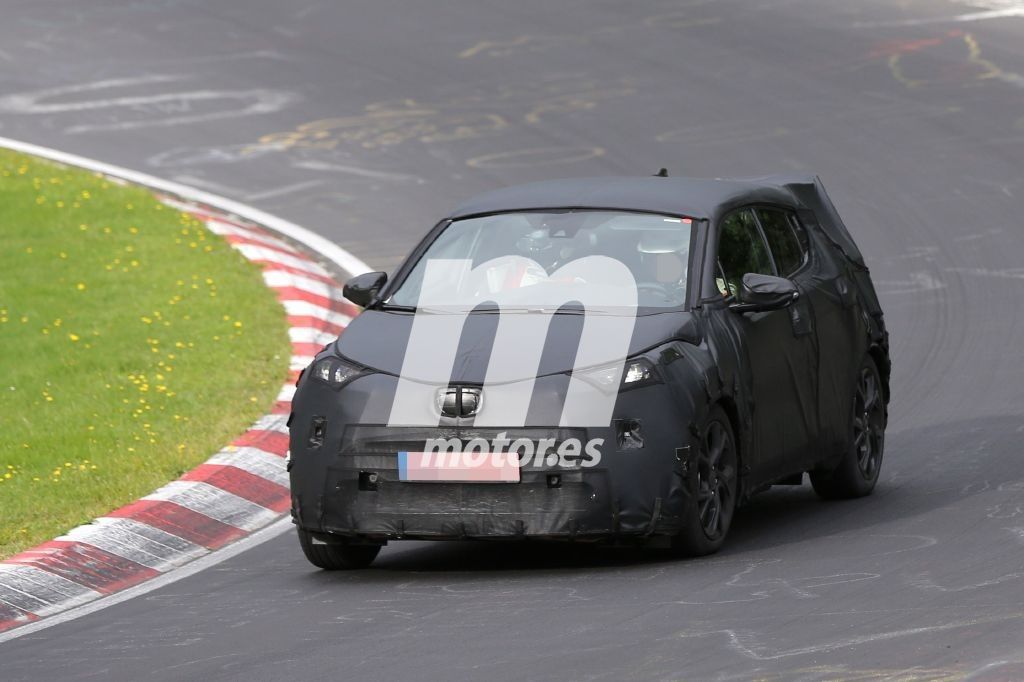 El Toyota C-HR de producción se pone a prueba en Nürburgring