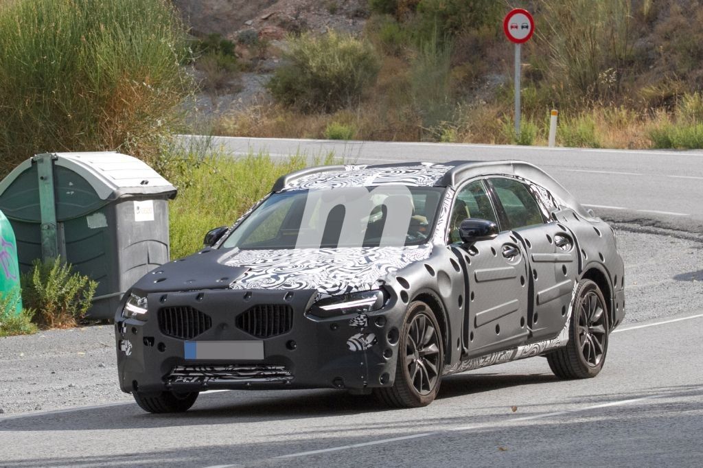 El Volvo S90 plug in hybrid 2017 sigue poniéndose en forma