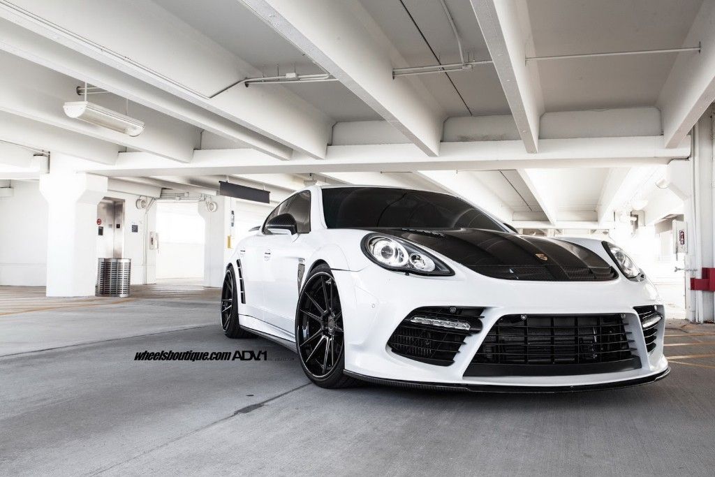 Mansory extrae 680 CV del Porsche Panamera Turbo