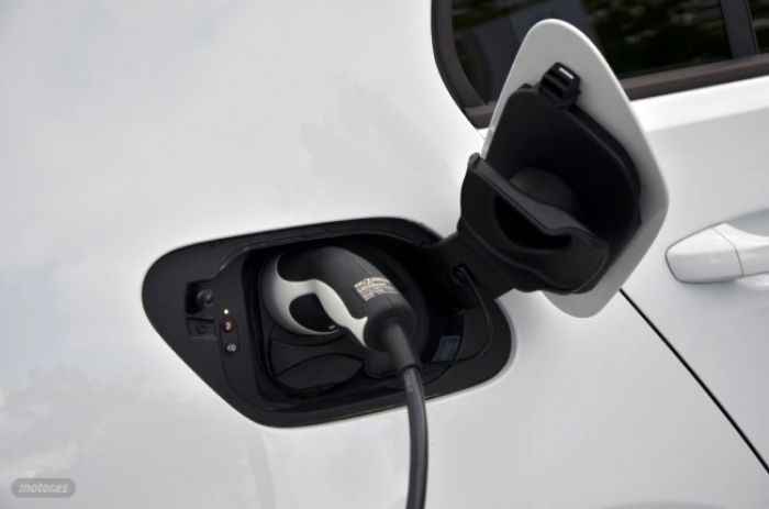 Las baterías litio-oxígeno podrían solucionar todas las barreras de los eléctricos