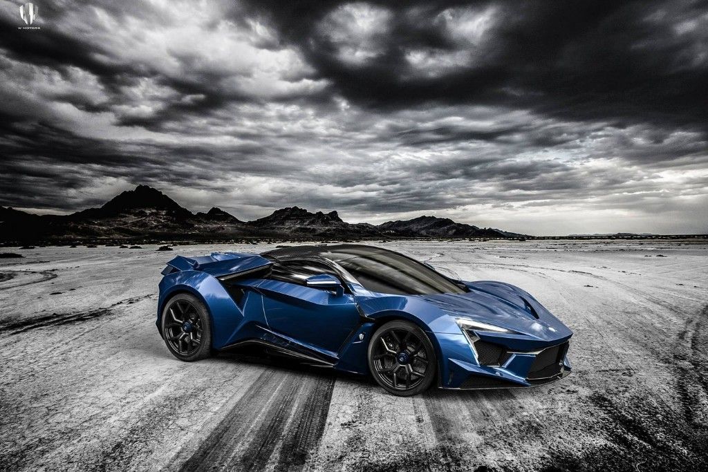 Fenyr Supersport, el nuevo superdeportivo de W Motors se presenta en Dubai