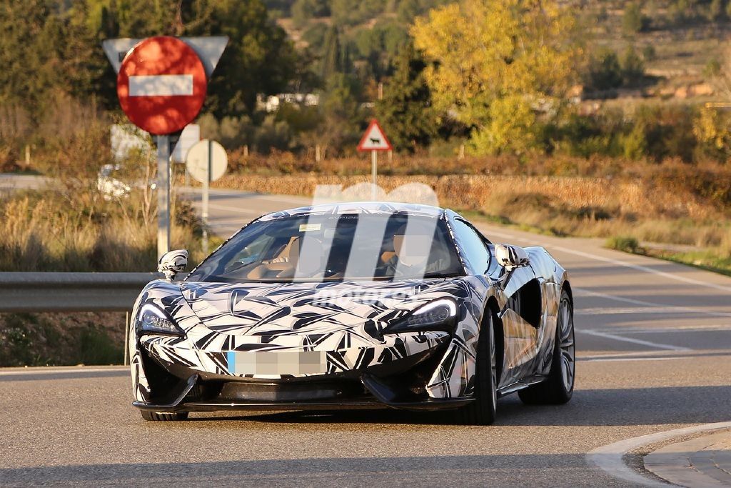 McLaren prepara un 570GT de cuatro plazas