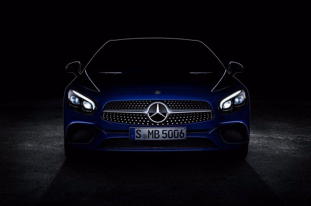 El Mercedes SL 2016 empieza a mostrar su nueva cara en un teaser