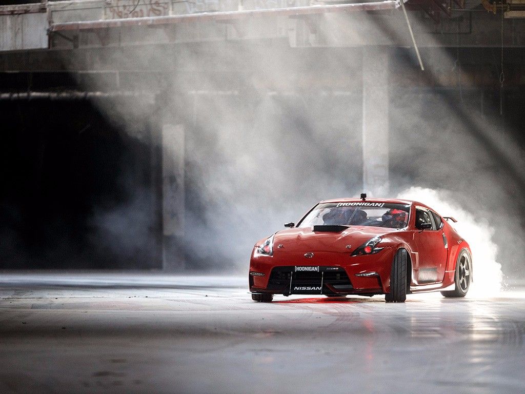 Nissan y los chicos de Hoonigan celebran así su particular #BlackFriday