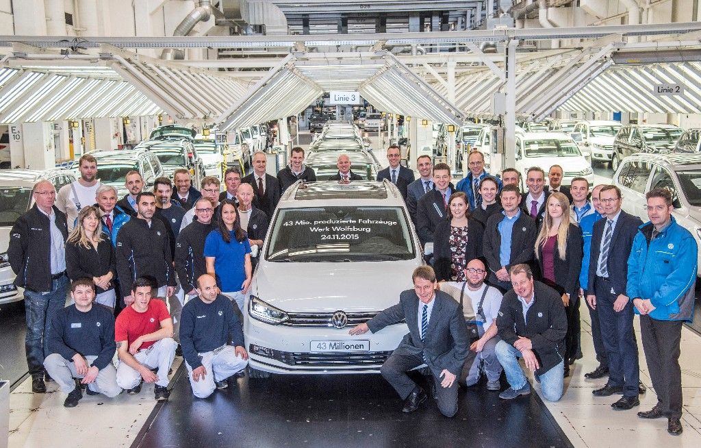 La fábrica de Volkswagen en Wolfsburg celebra 43 millones de coches producidos