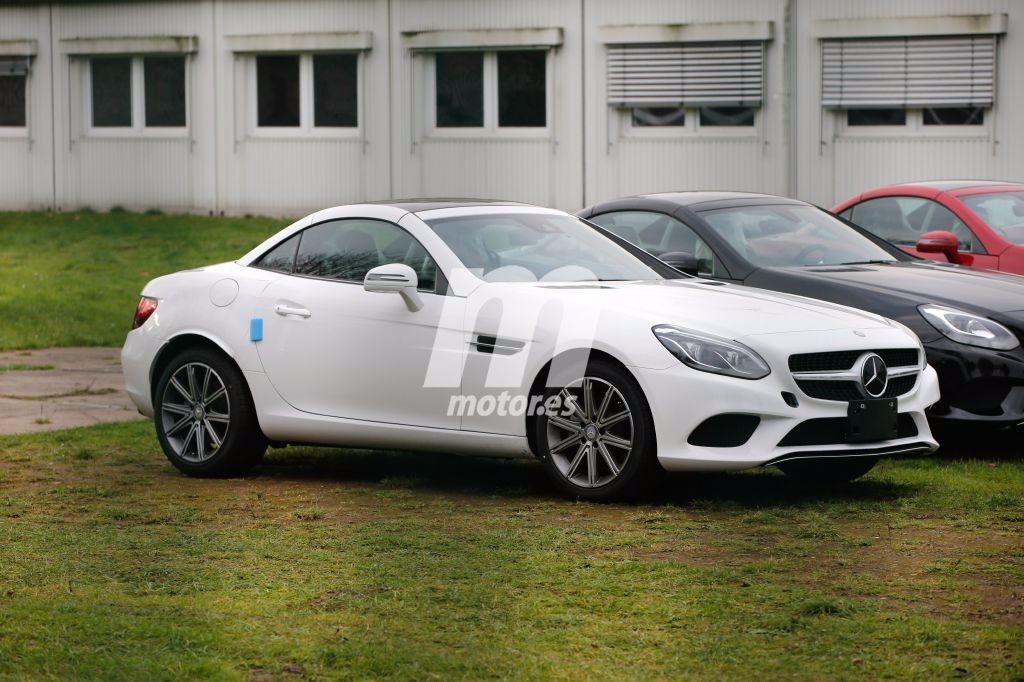 Mercedes Benz SLC 2016 desvelado antes de su presentación de esta misma noche